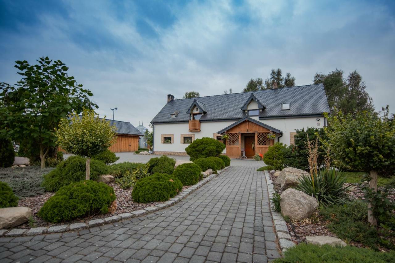 Tatarska Zagroda - Agroturystyka Dolina Baryczy Noclegi - Domek Jelonek Krosnice Exteriör bild