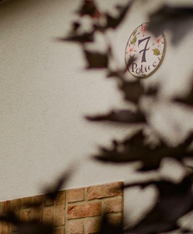 Tatarska Zagroda - Agroturystyka Dolina Baryczy Noclegi - Domek Jelonek Krosnice Exteriör bild